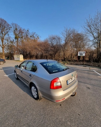 Skoda Octavia cena 22000 przebieg: 249109, rok produkcji 2012 z Gdynia małe 121